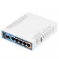 MIKROTIK hAP ac RB962UiGS-5HacT2HnT RouterBoard , PoE out, 5x Gigabit, Triple-chain 2.4GHz / 5GHz 802.11a/b/g/n/ac, 2-2.5 dBi